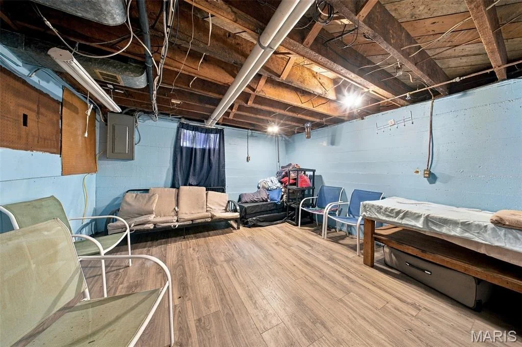 Photo of 109 N Oak Street