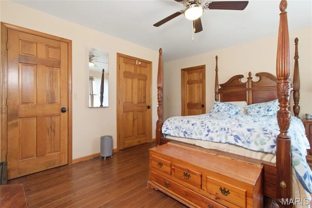 Photo of 11004 Western Road