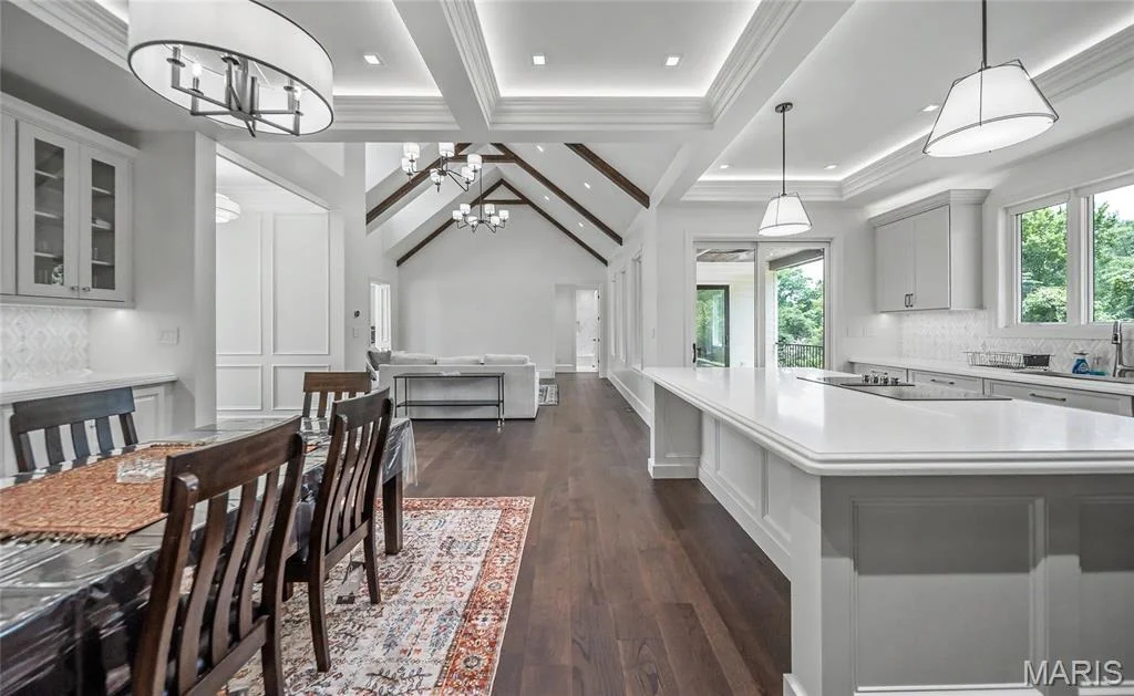 Photo of 604 Winchester Drive