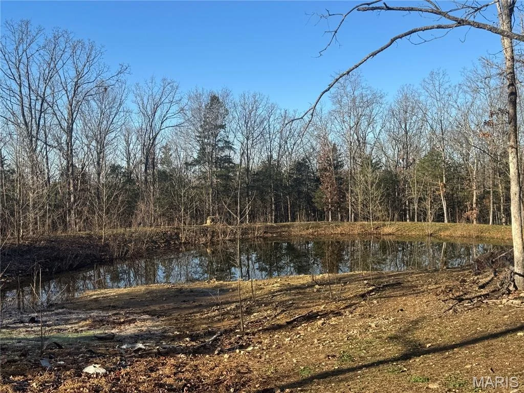 Photo of 42850 Maries Road 638