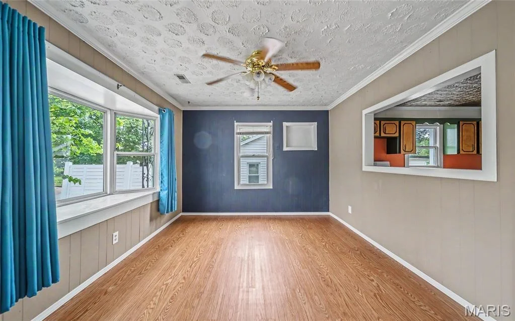 Photo of 205 Maple Street S