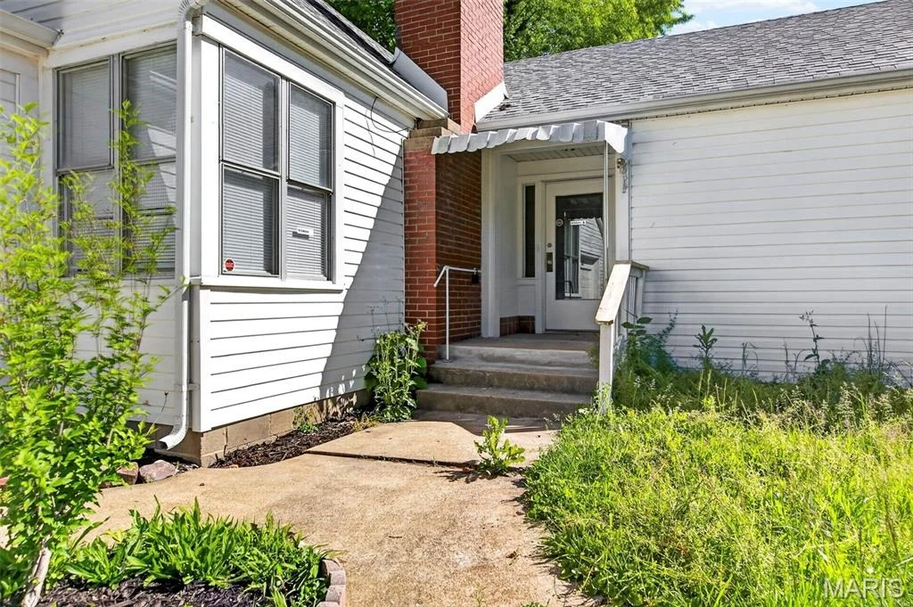 Photo of 765 N Main Street