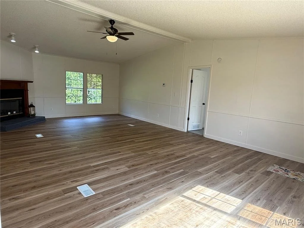 Photo of 18233 Loyalty Lane