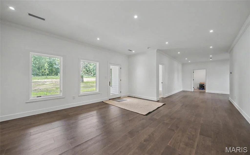 Photo of 604 Winchester Drive