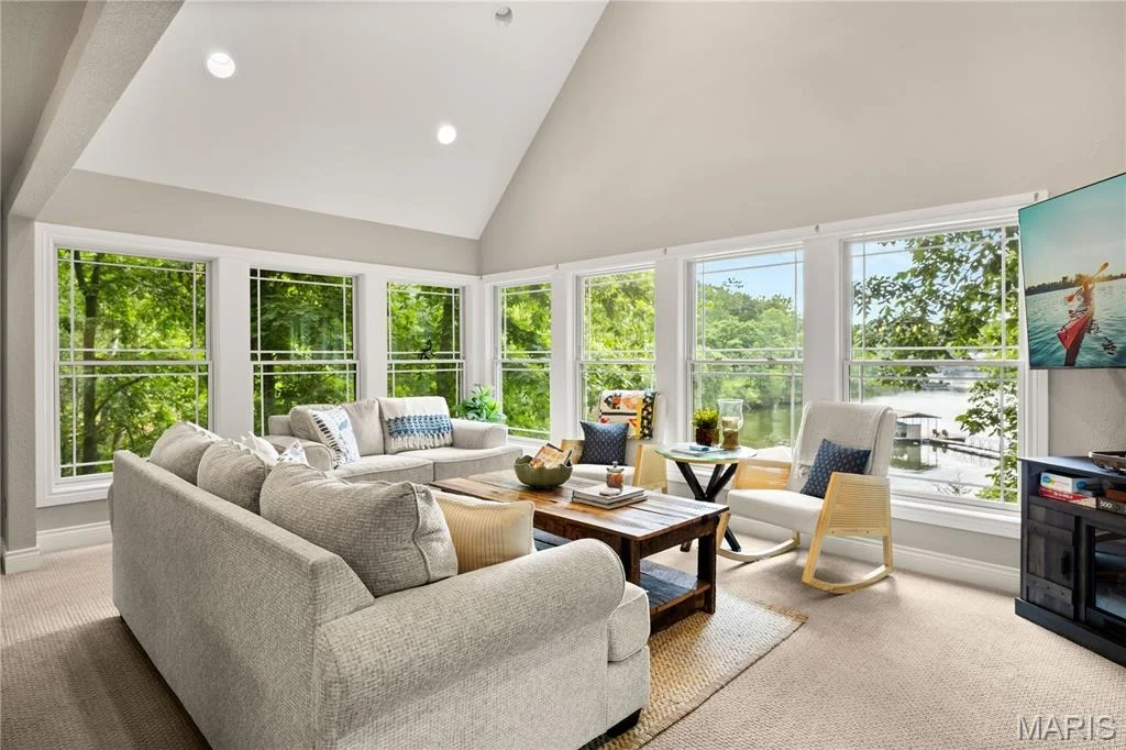 Photo of 31 Cove Road
