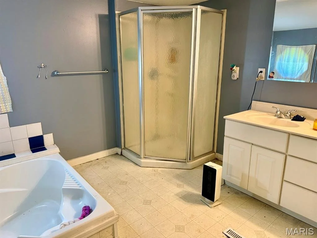 Photo of 909 N Walnut Street
