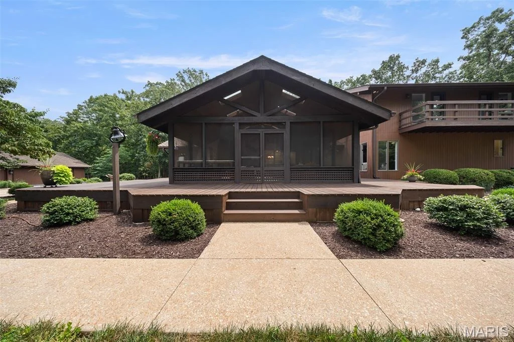 Photo of 511 E Christy Drive
