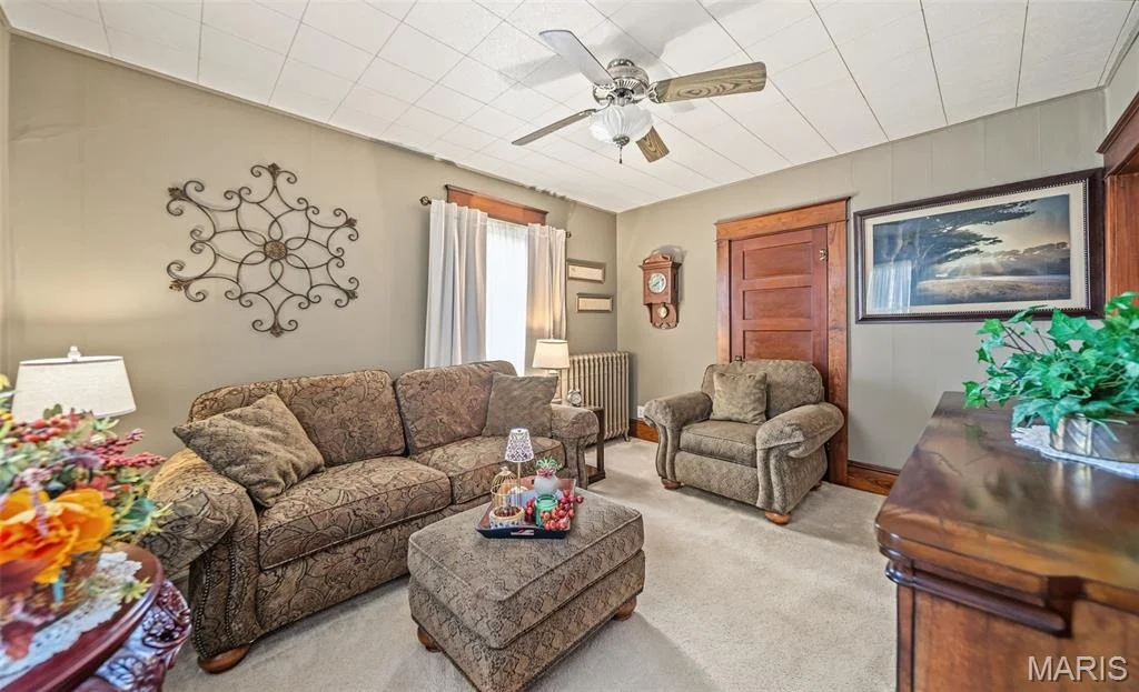 Photo of 104 W 3rd Street