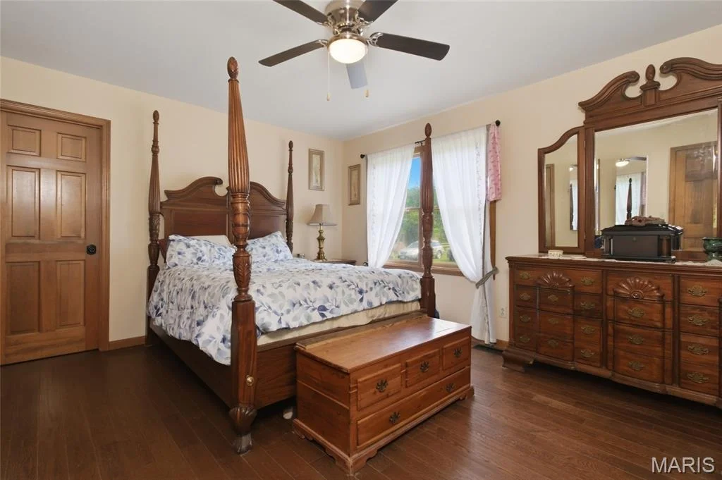 Photo of 11004 Western Road