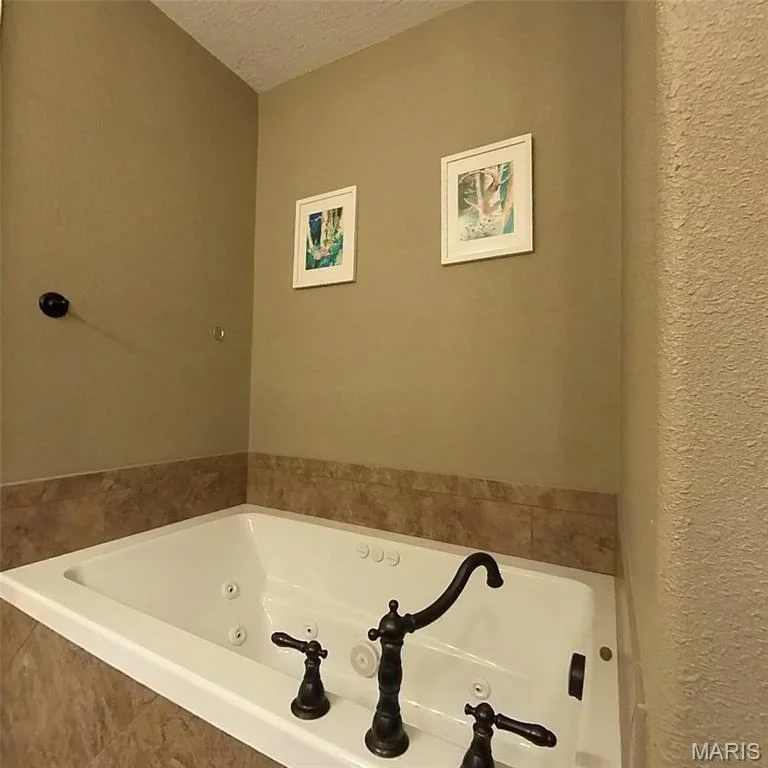 Photo of 602 Oak Park Boulevard