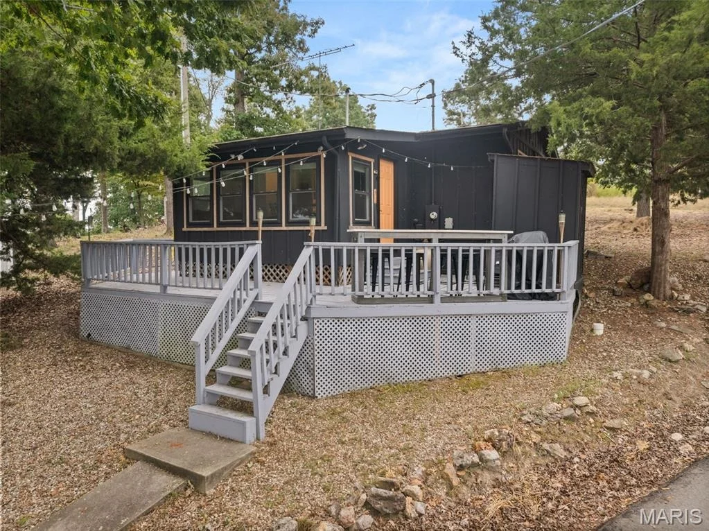 Photo of 33017 Fairglen Road