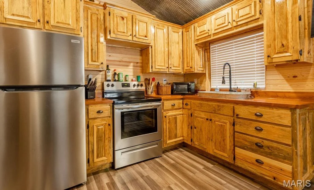 Photo of 17720 County Road 504
