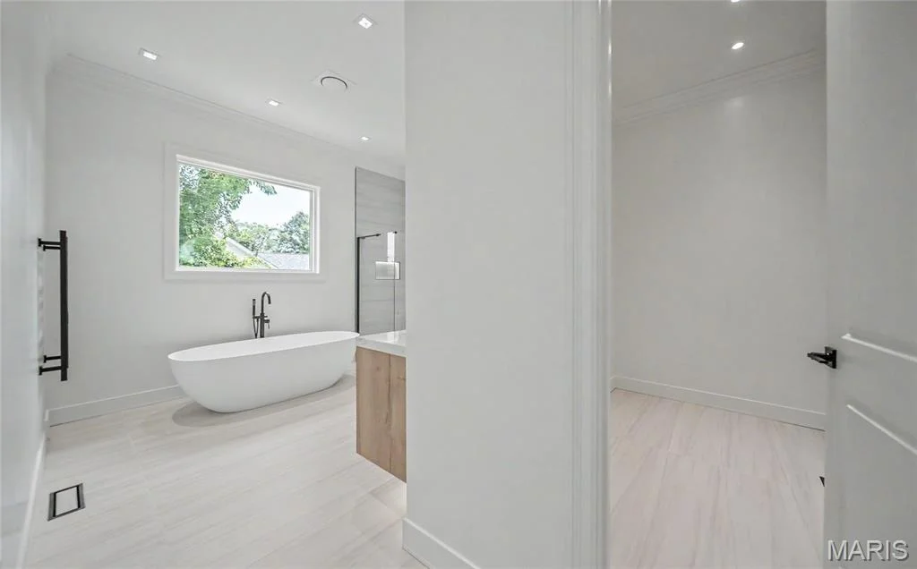 Photo of 604 Winchester Drive