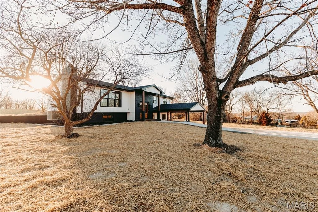 Photo of 30963 Highway 63