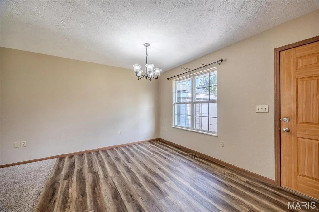 Photo of 1129 Lacy Drive
