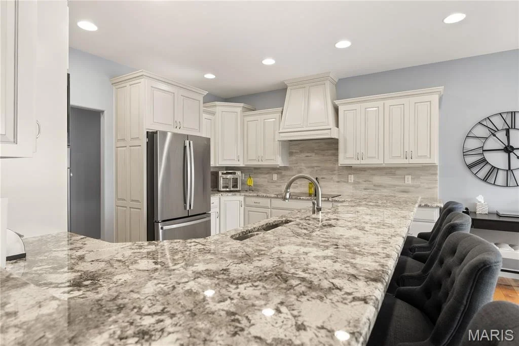 Photo of 18028 Bayview Lane