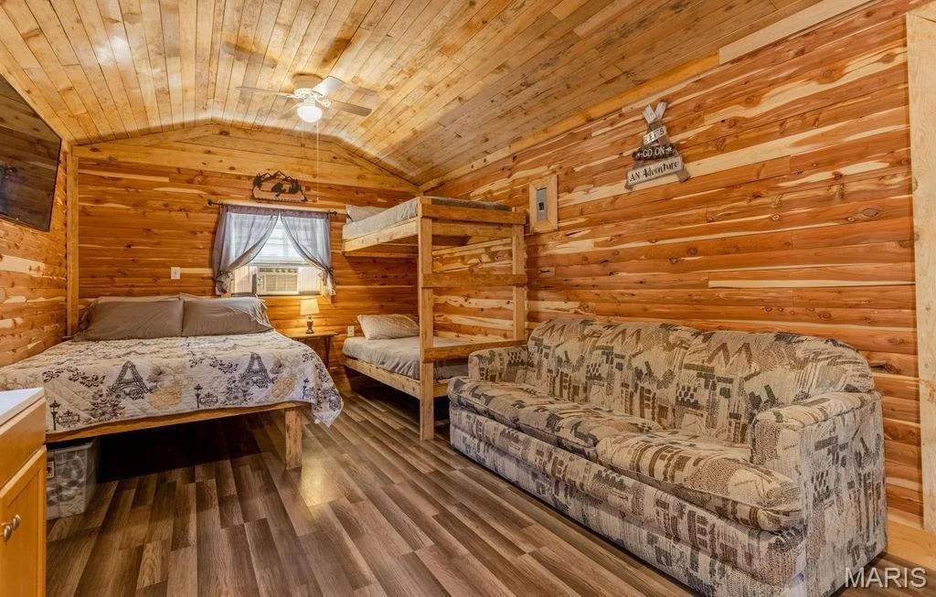 Photo of 17720 County Road 504