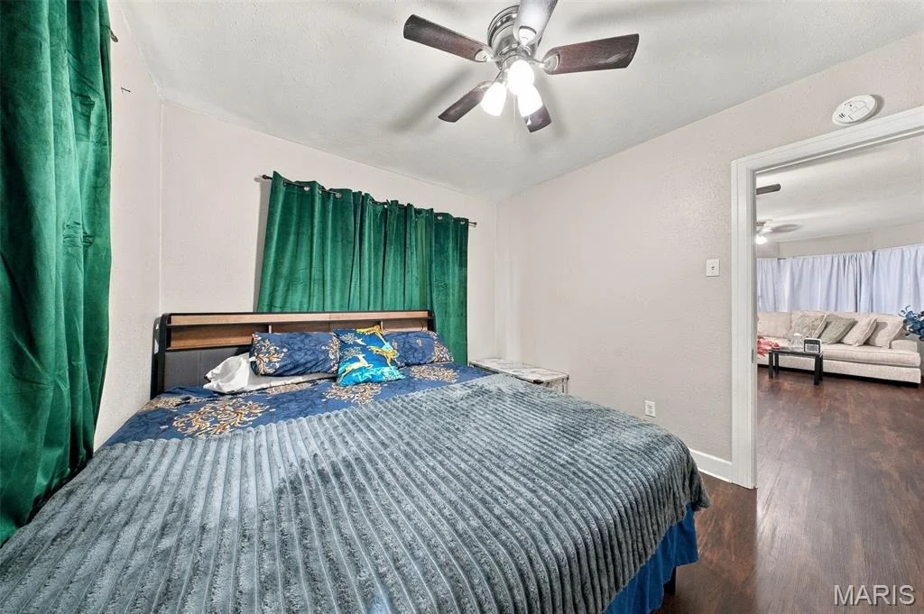 Photo of 109 N Oak Street