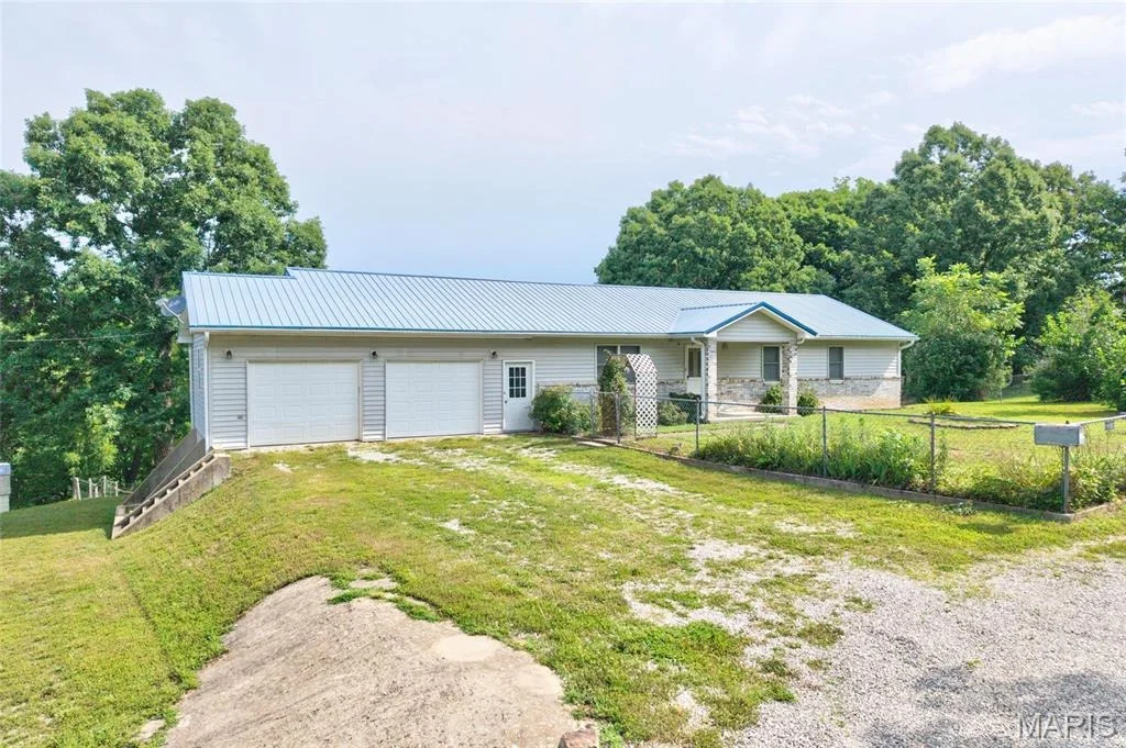 Photo of 16985 Link Drive