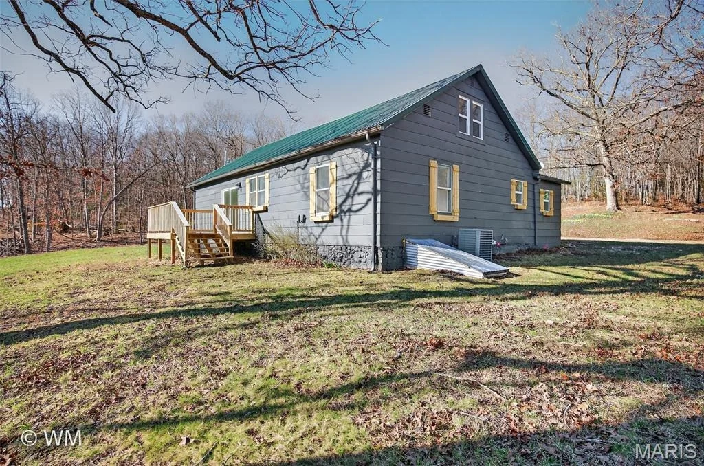 Photo of 16245 Badger Road
