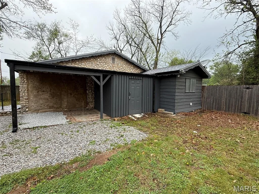 Photo of 3053 W Grand