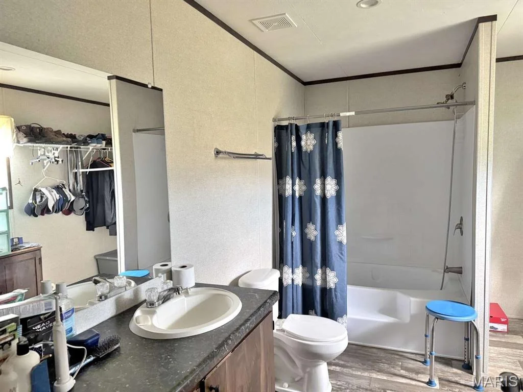 Photo of 1225 Madison 205