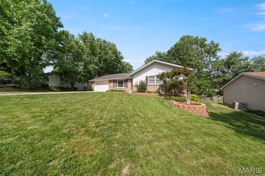 Photo of 905 Cypress Drive