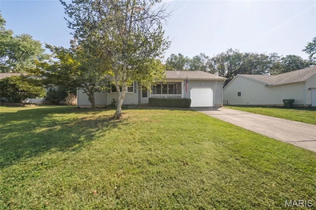 Photo of 300 Greentree Road