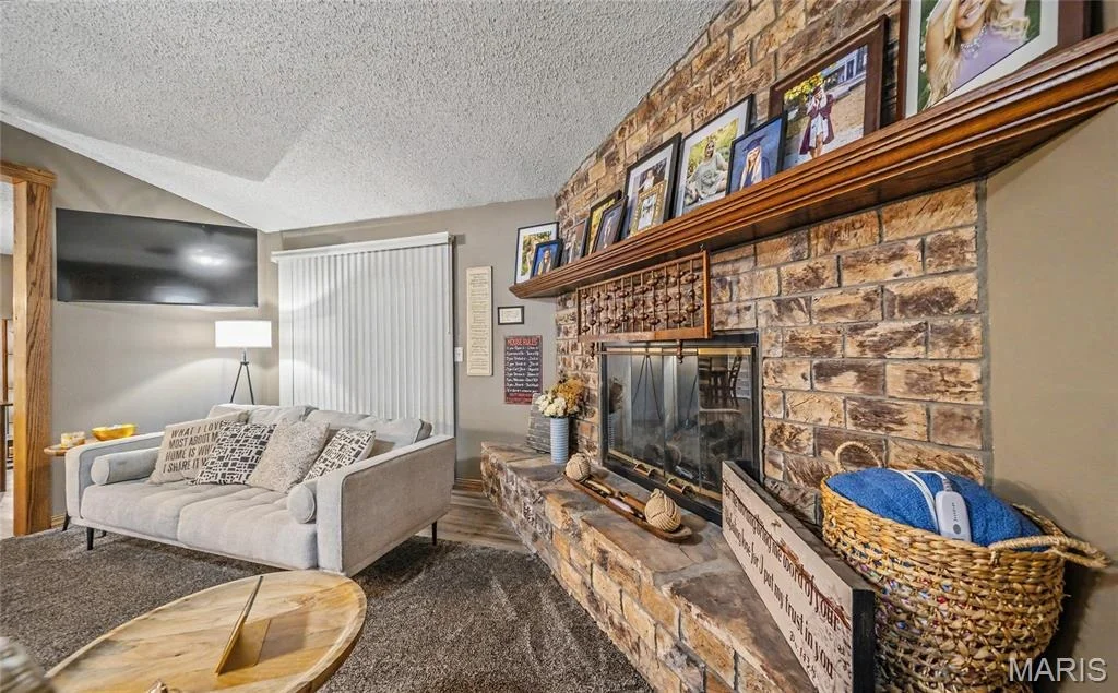 Photo of 13915 Maple Lane