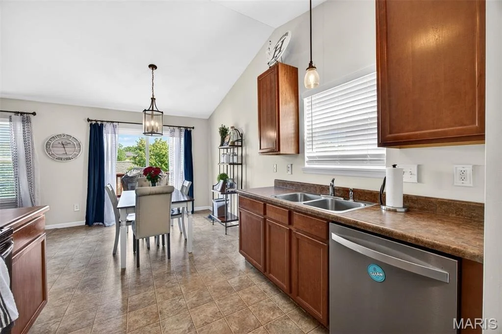 Photo of 5531 Emerald Ridge Drive