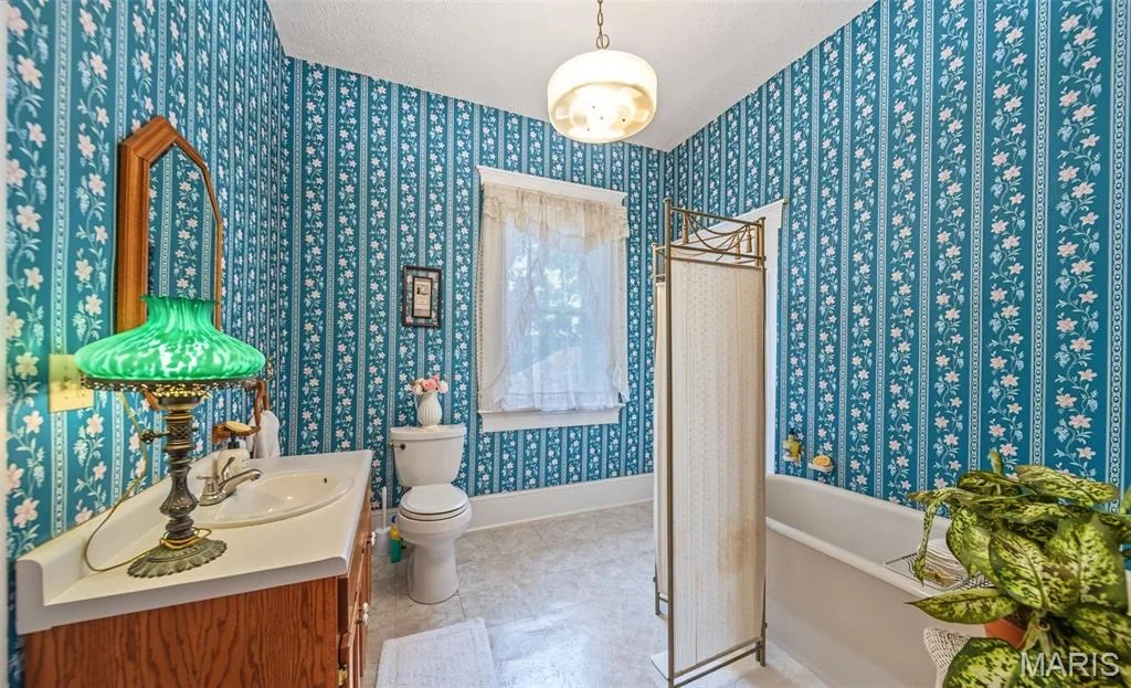 Photo of 104 W 3rd Street