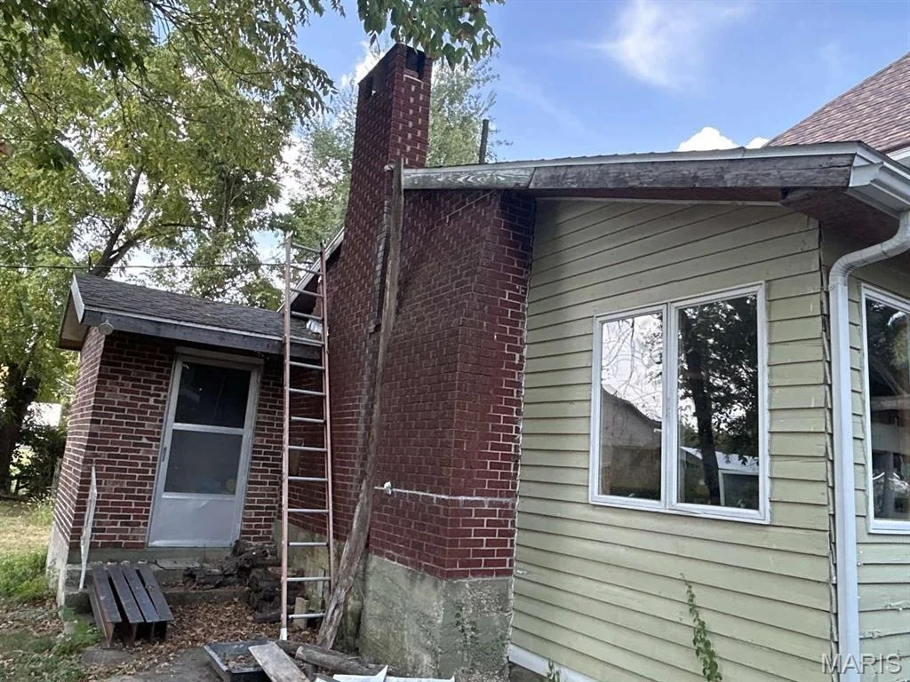 Photo of 805 Morris Avenue