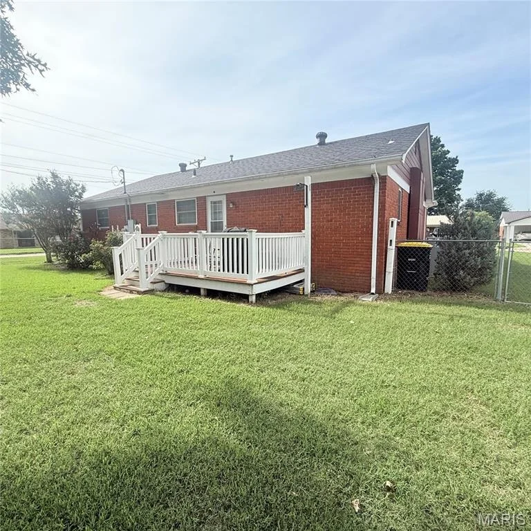 Photo of 1116 Locust Drive