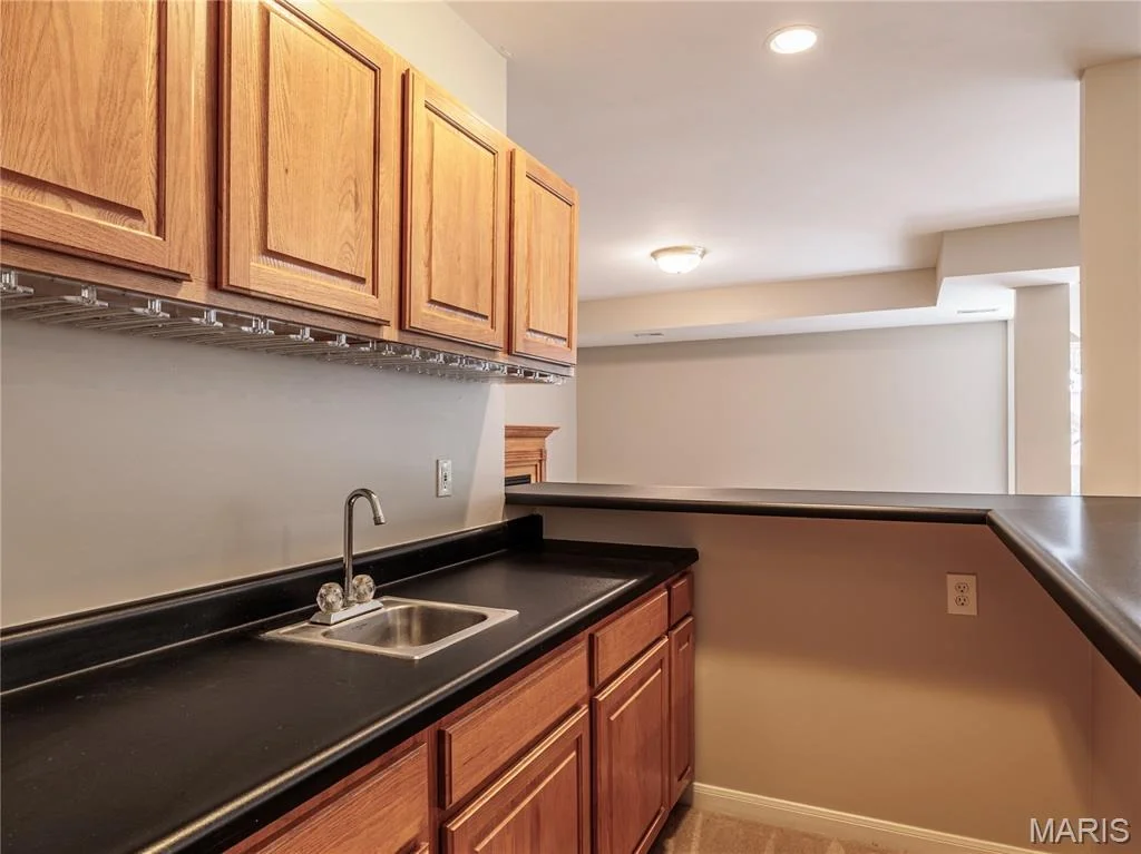 Photo of 10 MERAMEC BLUFFS Court