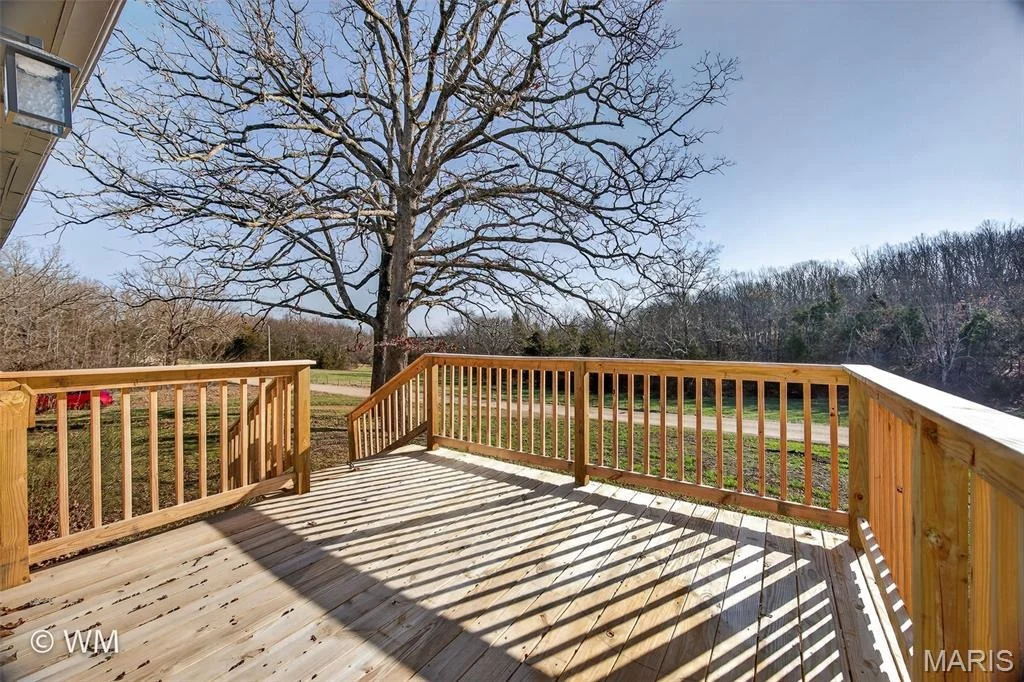 Photo of 16245 Badger Road