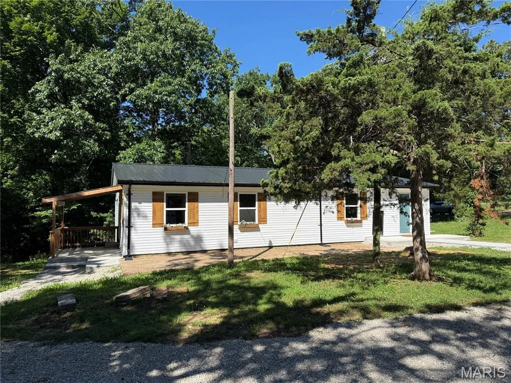 Photo of 21700 Highway Y