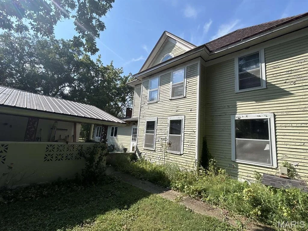 Photo of 805 Morris Avenue
