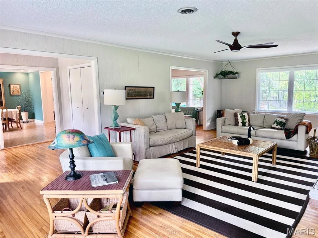 Photo of 908 W Bain Street