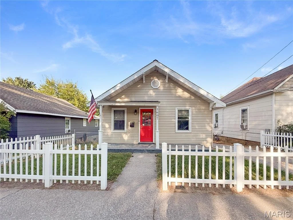 Photo of 1607 Booker Street