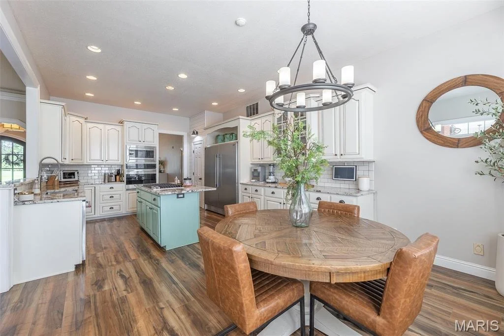 Photo of 902 Paradise Lane