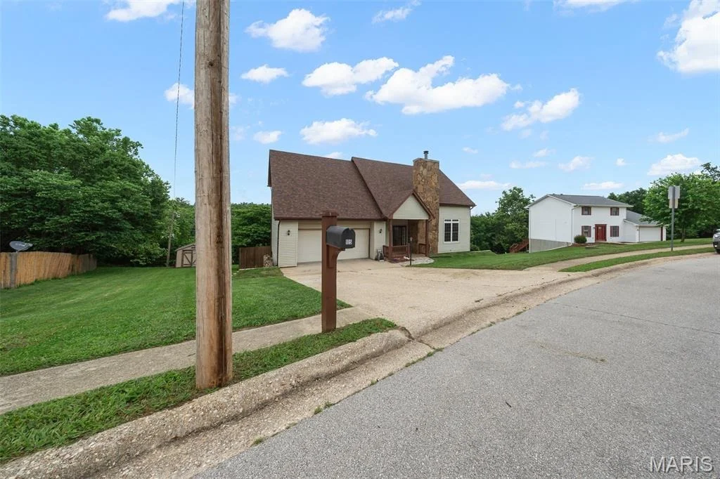 Photo of 105 Meadow Lane
