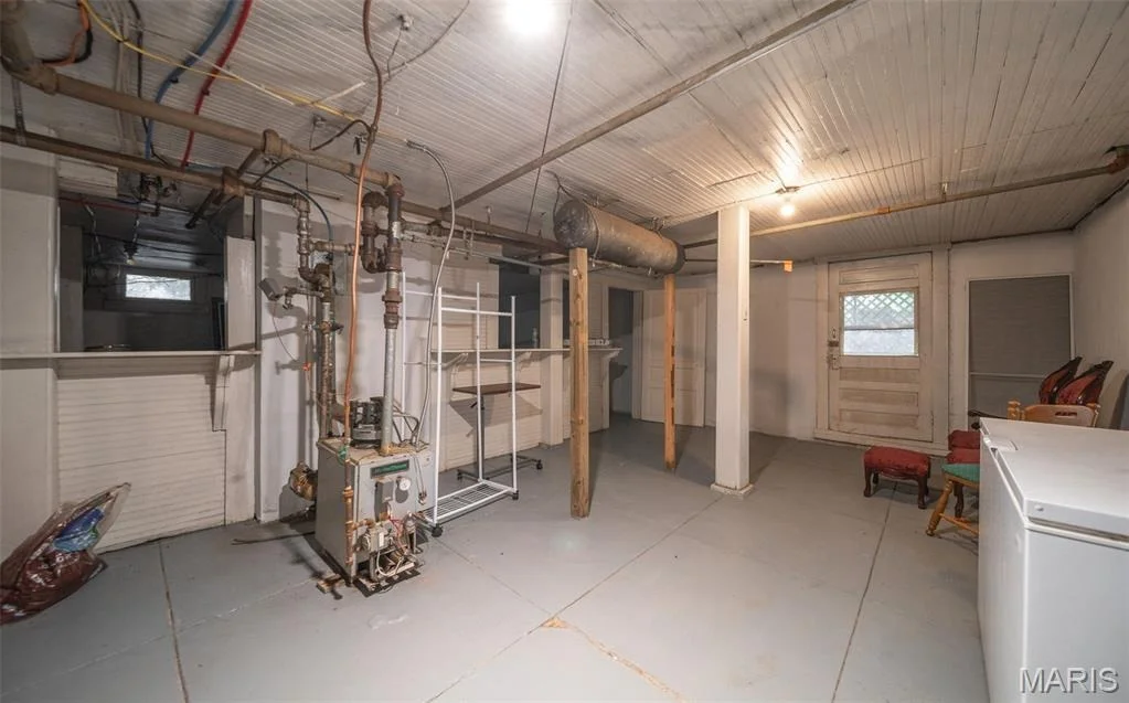 Photo of 104 W 3rd Street