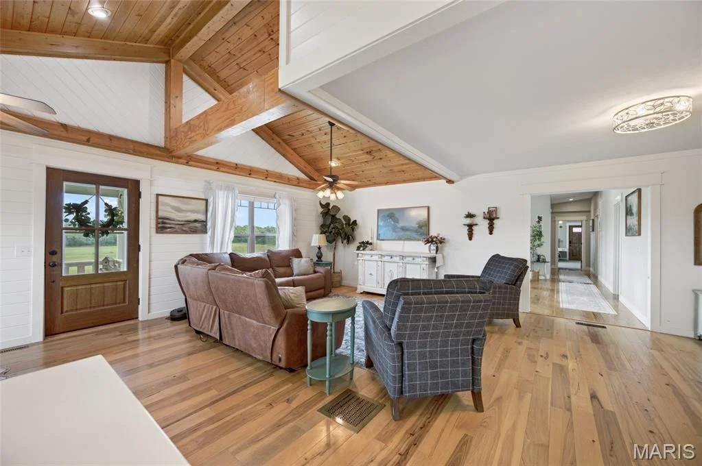 Photo of 2167 Susanna Road