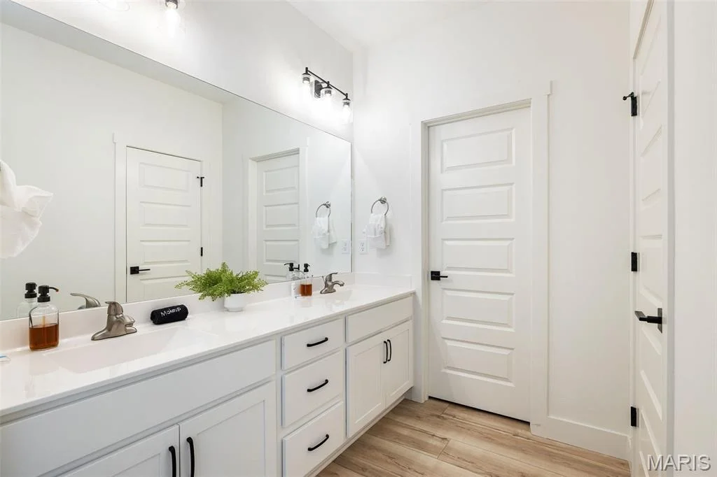 Photo of 135 Frontier Way