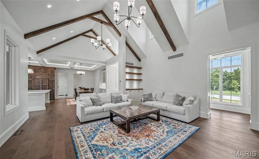 Photo of 604 Winchester Drive