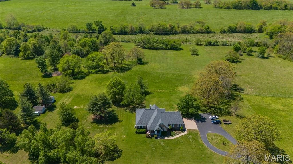 Photo of 10755 Larson Lane