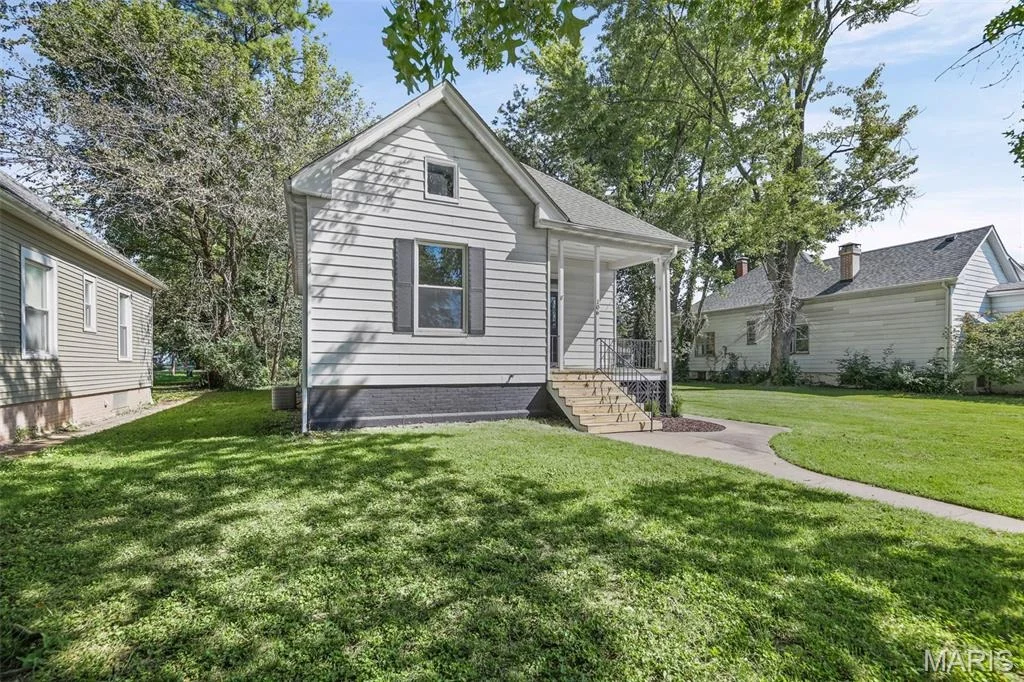 Photo of 106 Hazel Ave. Avenue