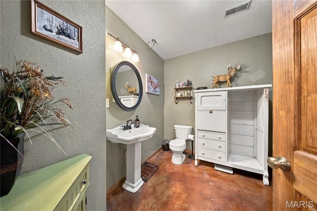 Photo of 15225 Deer Park Lane