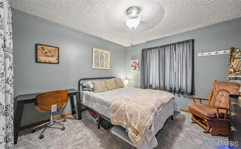 Photo of 13915 Maple Lane