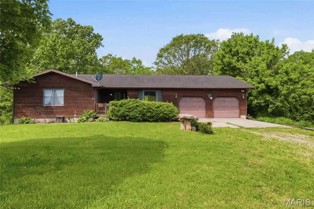 Photo of 11004 Western Road